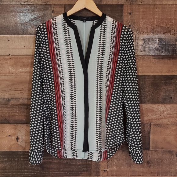 Sanctuary border print cafe tab sleeve blouse - Picture 4 of 8